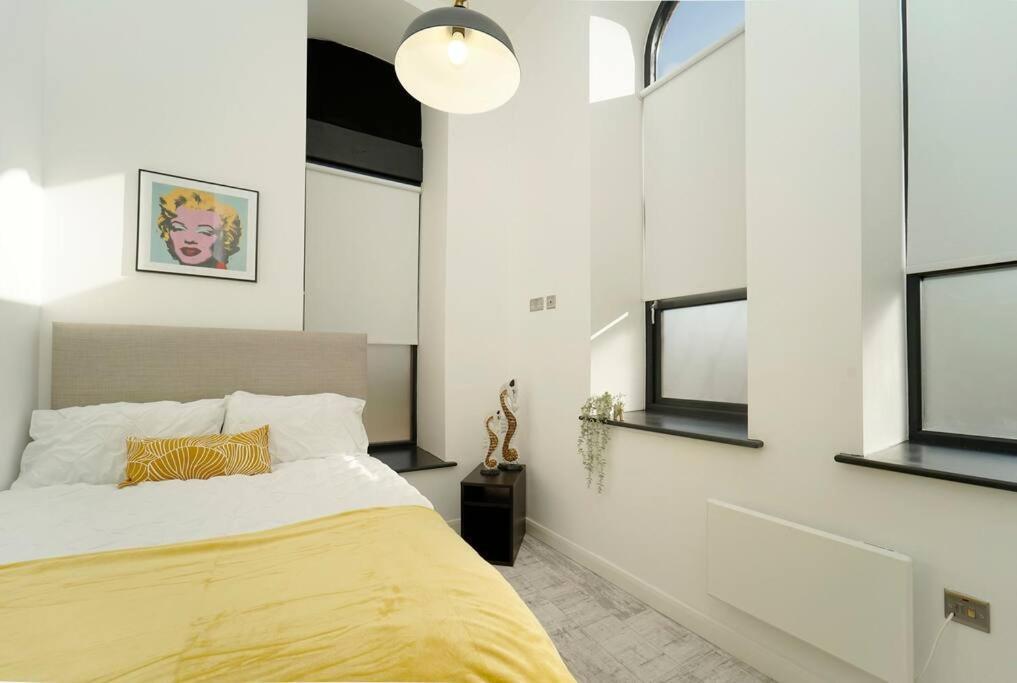 Spacious 2 Bedroom City Centre Apartment Leeds  Buitenkant foto