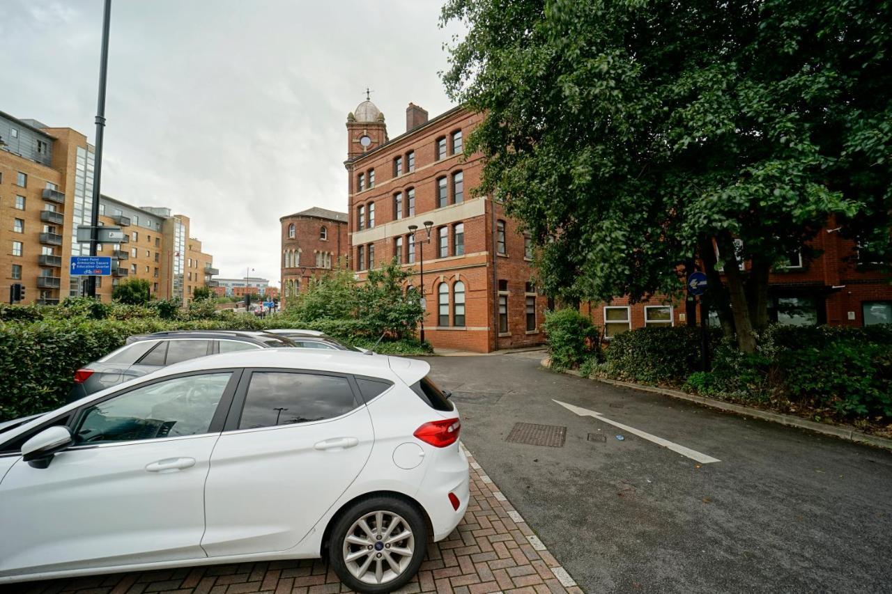 Spacious 2 Bedroom City Centre Apartment Leeds  Buitenkant foto